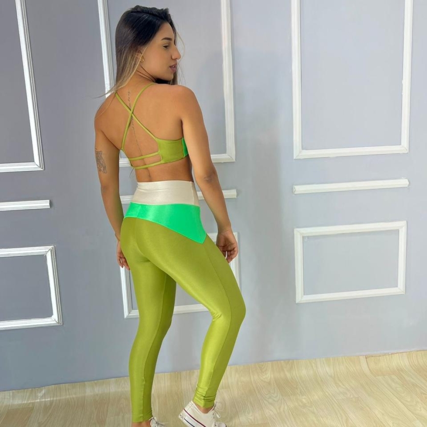 Conjunto canelado Mari