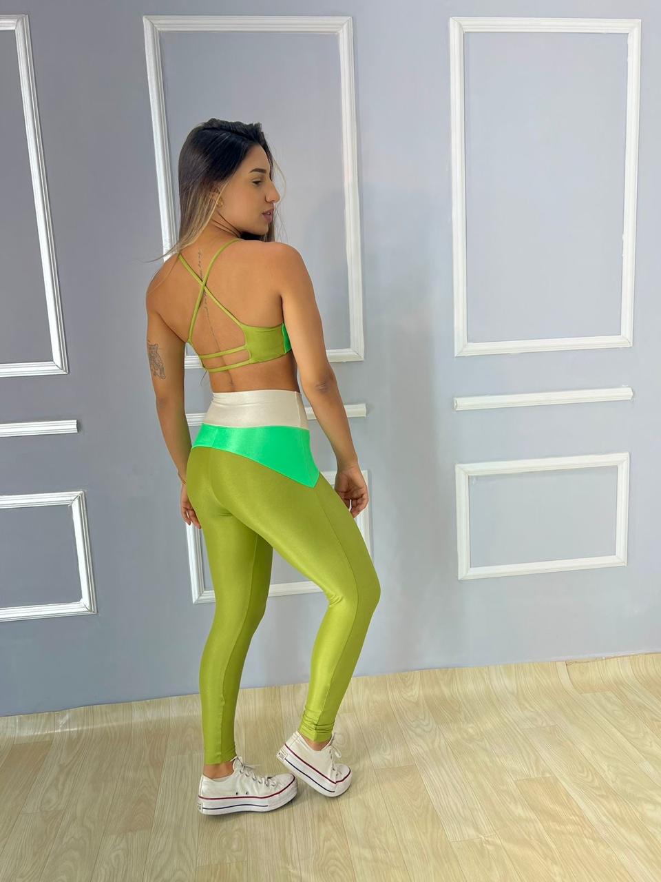 Conjunto canelado Mari