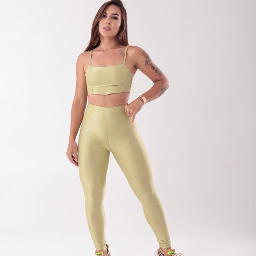 conjunto canelado verde oliva